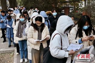 约基奇近5战鹈鹕全部三双 场均27.8分13.8板13.8助